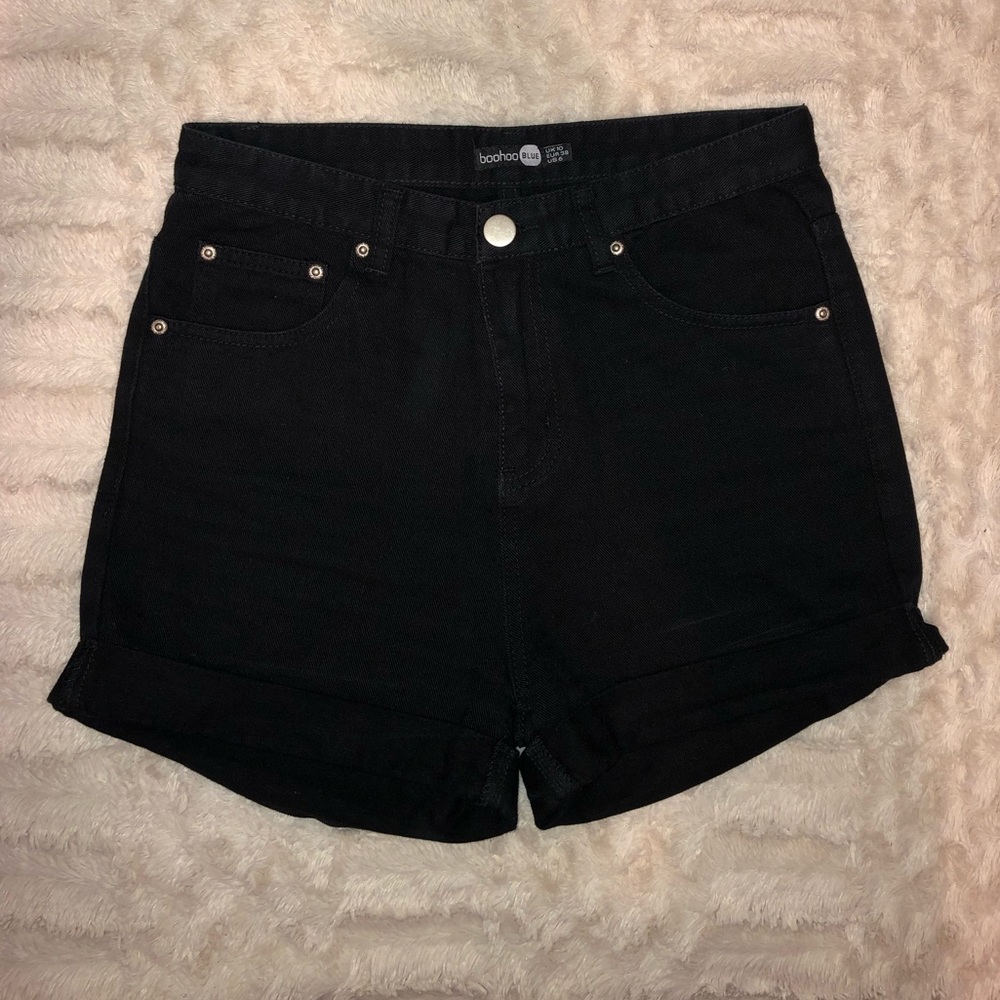 Black Boohoo Shorts